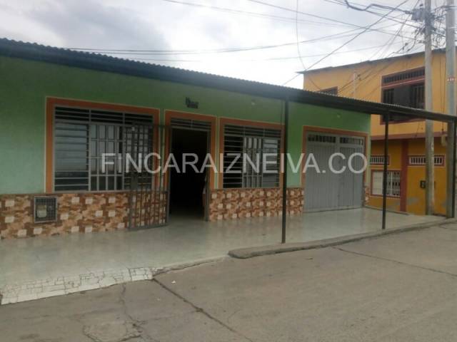 SE VENDE CASA BARRIO 1 DE MAYO