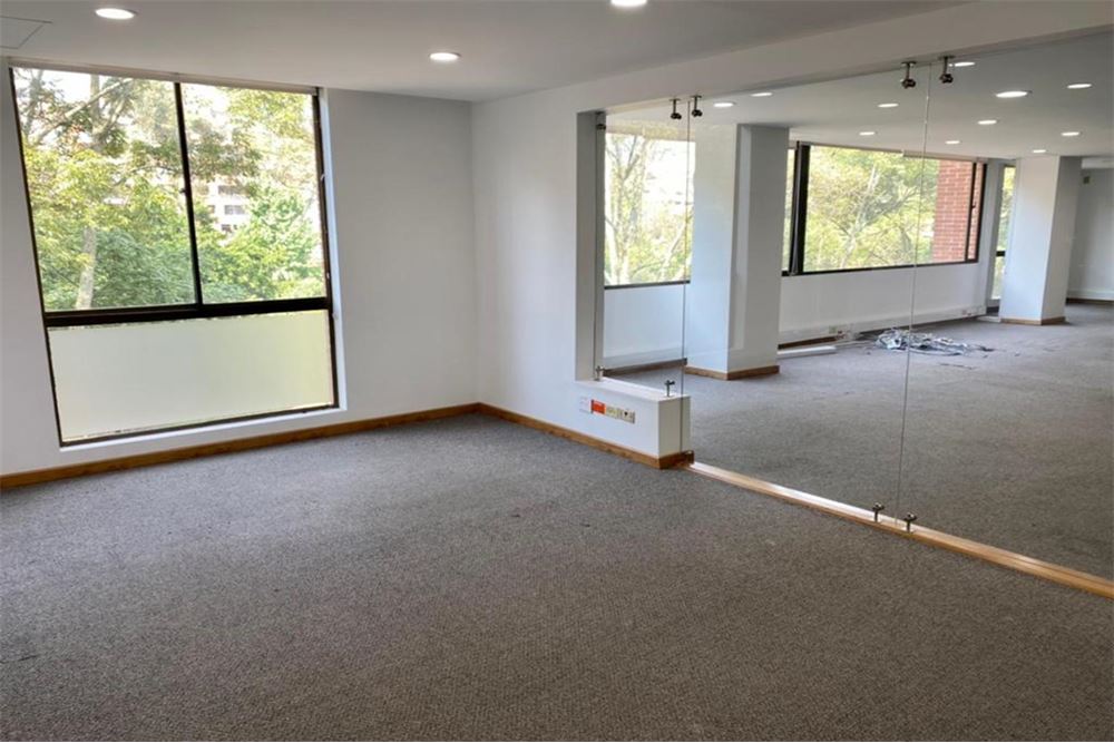 VENTA OFICINA. BOGOTÁ- EL VIRREY 300m2