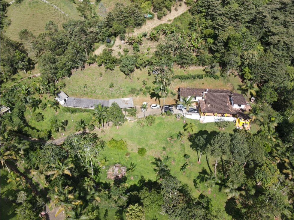 VENTA HERMOSA FINCA EN LA DOCTORA SABANETA