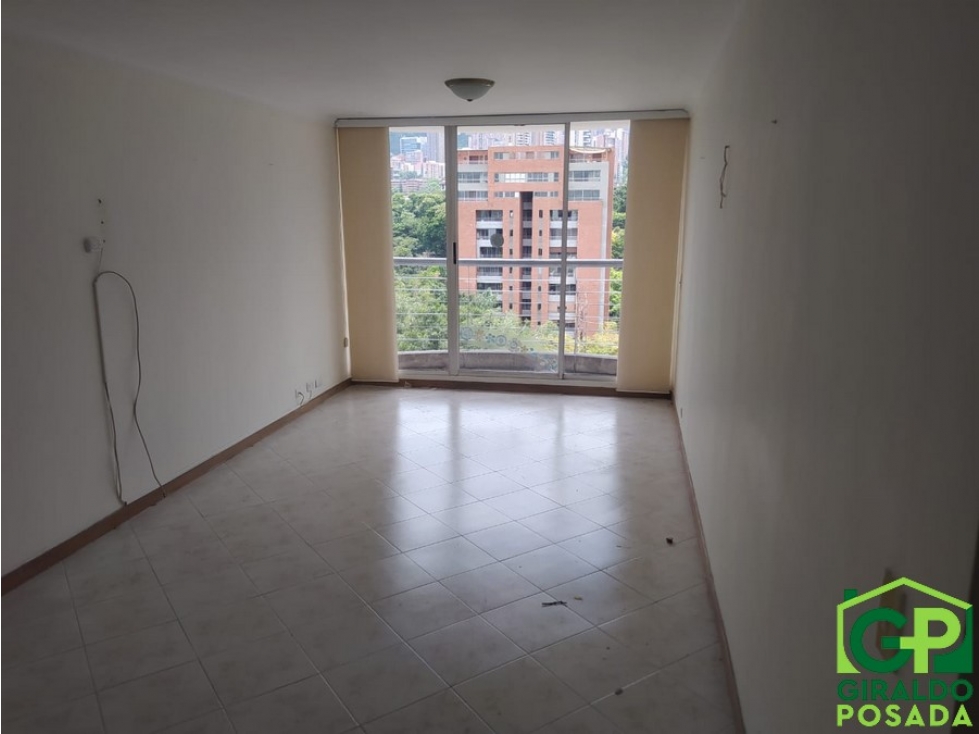 ARRIENDO APARTAMENTO EN EL  POBLADO- PATIO BONITO