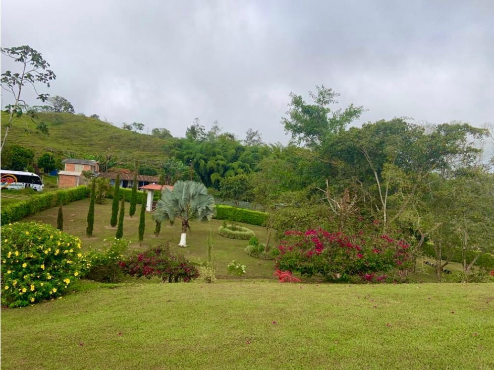 (J) FINCA PARA LA VENTA EN VALLE DEL DORADO, VALLE