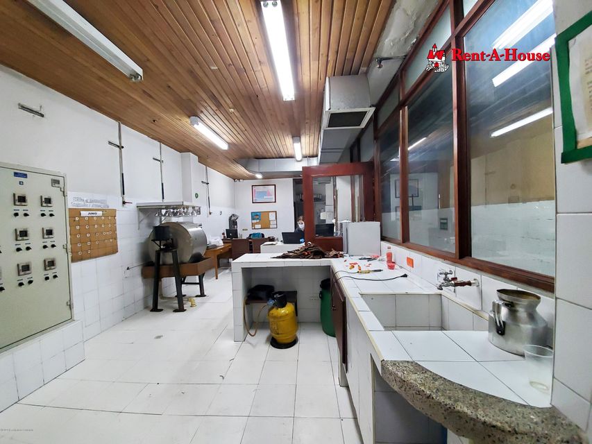 Comercial en  Puente Aranda(Bogota) COD: 22-946