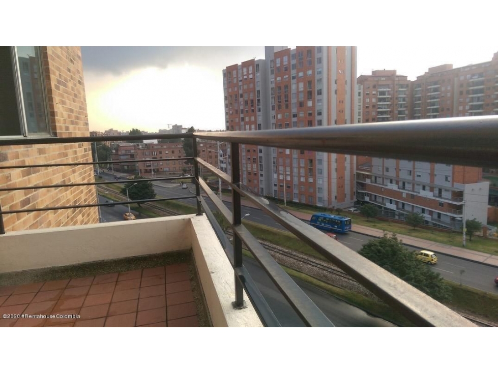 Apartamento en  Cedro Golf(Bogota) RAH CO: 23-12