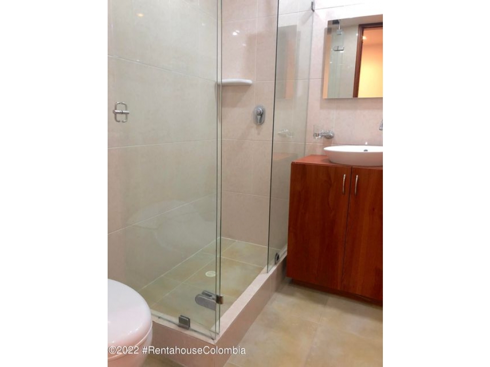 Apartamento en  Cedritos(Bogota) RAH CO: 22-2825