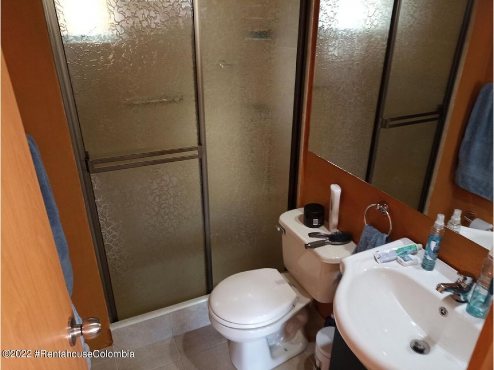 Apartamento en  El Pino(Bogota) RAH CO: 22-3073