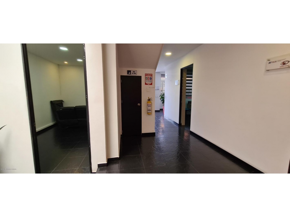 Comercial en  El Campin(Bogota) RAH CO: 22-1077