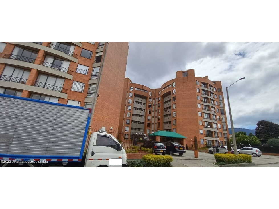 Arriendo Apartamento en  Cedro BolivarS.G. 23-1648