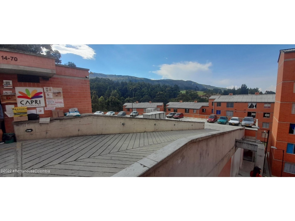 Apartamento en  Centro Usme RAH CO: 22-2765