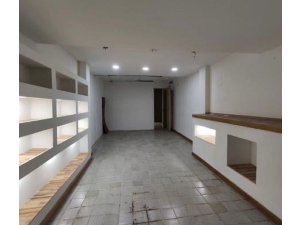 VENTA CASA/LOTE LAURELES