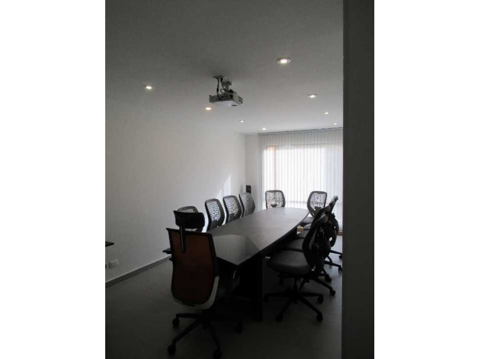 Oficina para la venta en Bogota por la Cll74 sector chapinero