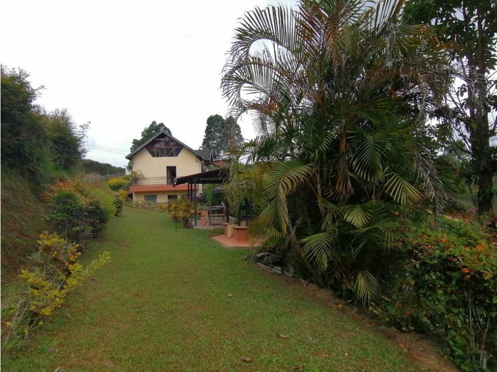 FINCA EN VENTA A PUERTA CERRADA MARINILLA, ANTIOQUIA