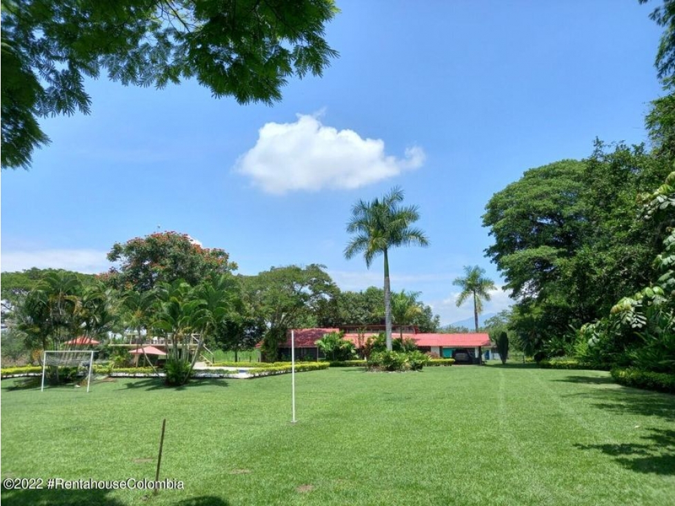 Casa en  Vereda San Isidro RAH CO: 23-1864