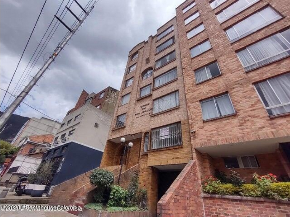 Apartamento en  Chapinero Alto RAH CO: 24-262