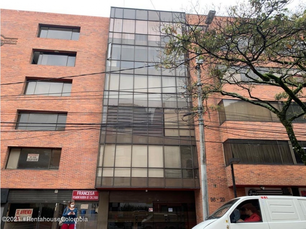 Comercial en  Chico Reservado RAH CO: 24-488