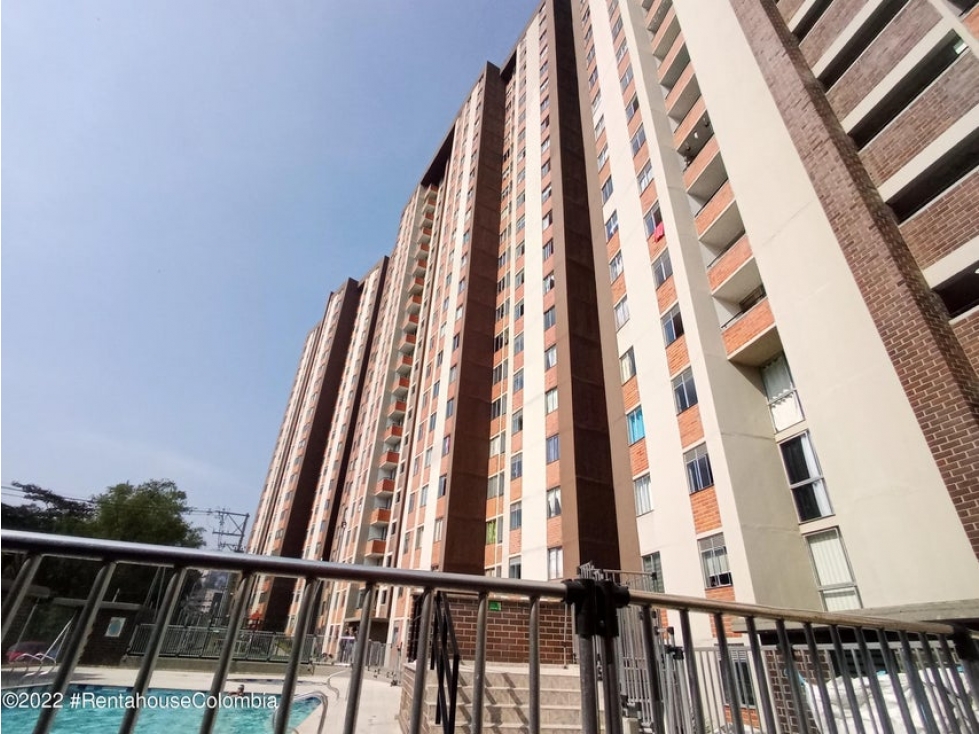 Apartamento en  La Tablaza RAH CO: 24-567