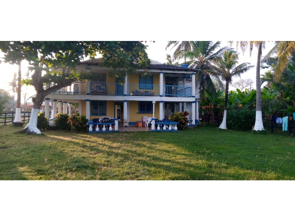 VENDO CASA DE PLAYA EN PUERTO ESCONDIDO - CORDOBA