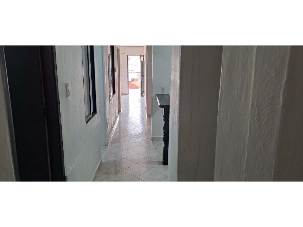 VENDO APARTAMENTO PH, ENVIGADO BARRIO LAS FLORES PARTE BAJA 2 PISO