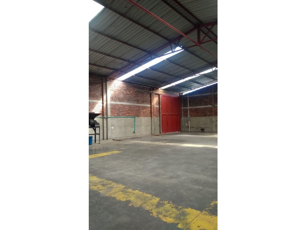 LOTE-BODEGA INDUSTRIAL 6420 M2 - 45 KVA