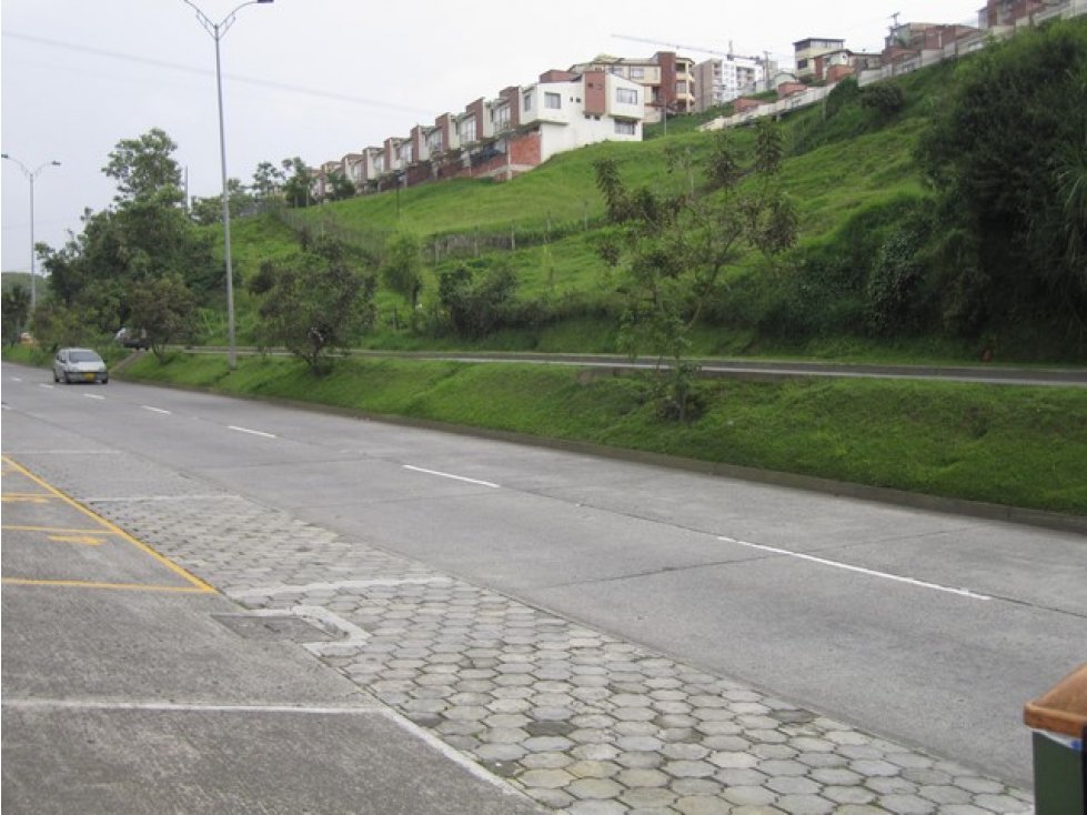 Gran Lote La Rambla Avenida Kevin Angel Manizales