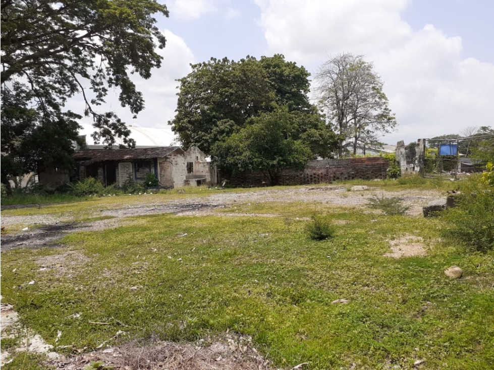 VENDE LOTE EN EL BARRIO EL PALMAR EN CAUCASIA ANTIOQUIA