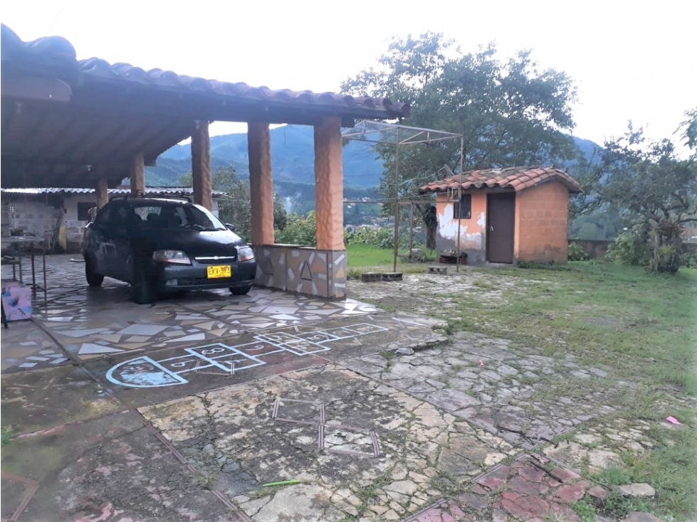 CASA FINCA EN VENTA EN CALDAS CHUZCALA