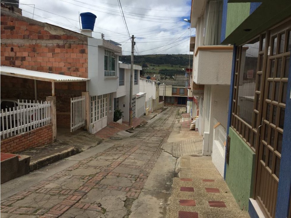 VENDO CASA TUNJA BARRIO LOS MUISCAS