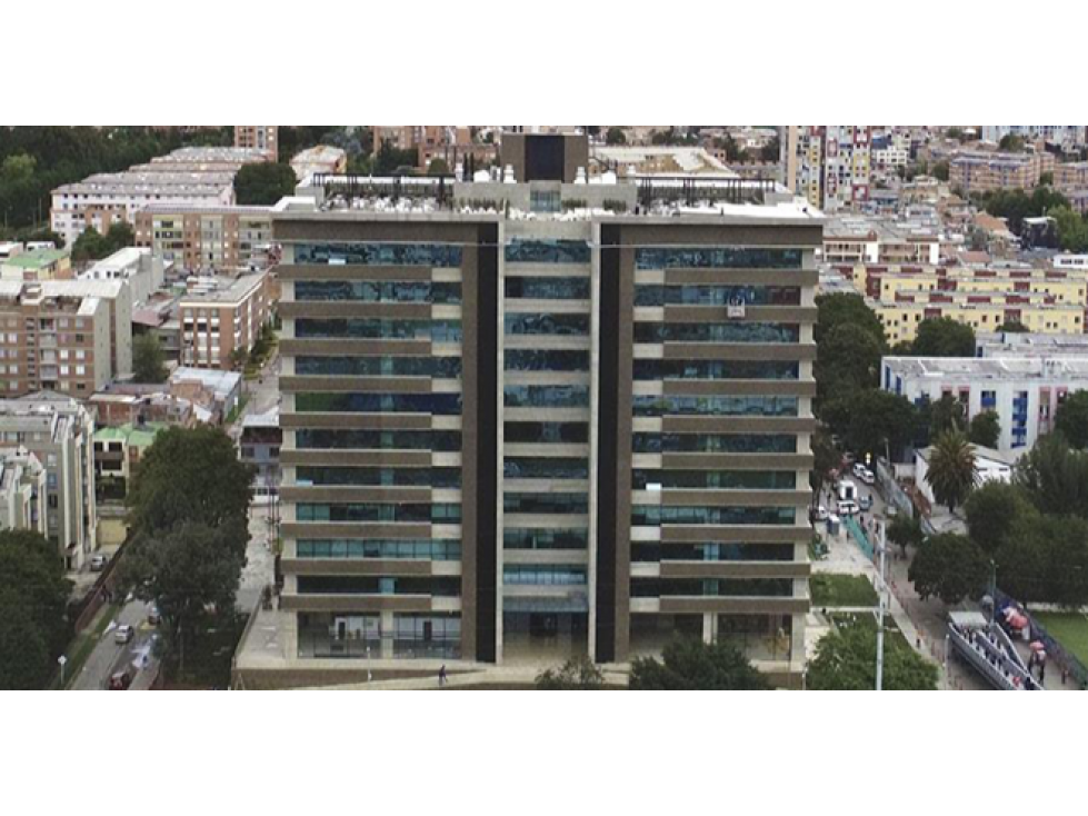 OFICINAS ARRIENDO URBAN 165 DE  2.000 M2 OBRA GRIS