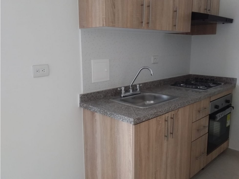 SE ARRIENDA APARTAMENTO COMUNEROS BUCARAMANGA