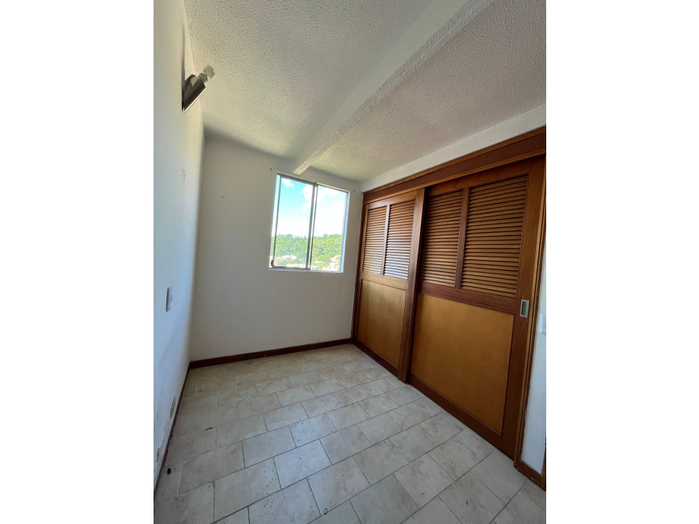 APARTMENT FOR LEASE IN LOS COLORES (LAURELES ESTADIO)