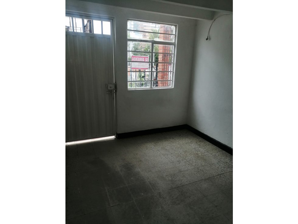 SE VENDE CASA BARRIO LAGOS 3 FLORIDABLANCA