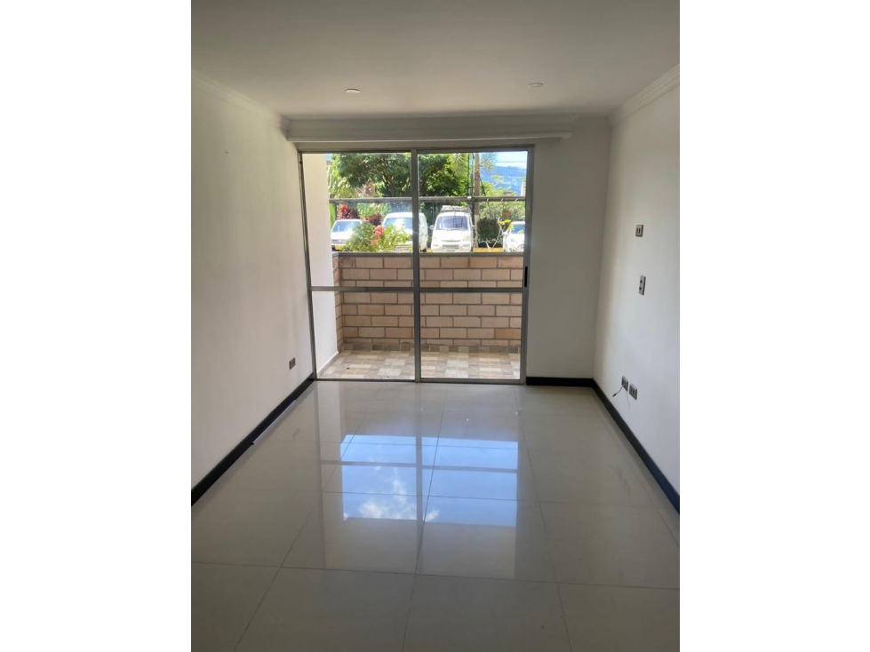 C - Venta Apartamento  en Calasanz parte baja, Medellin.