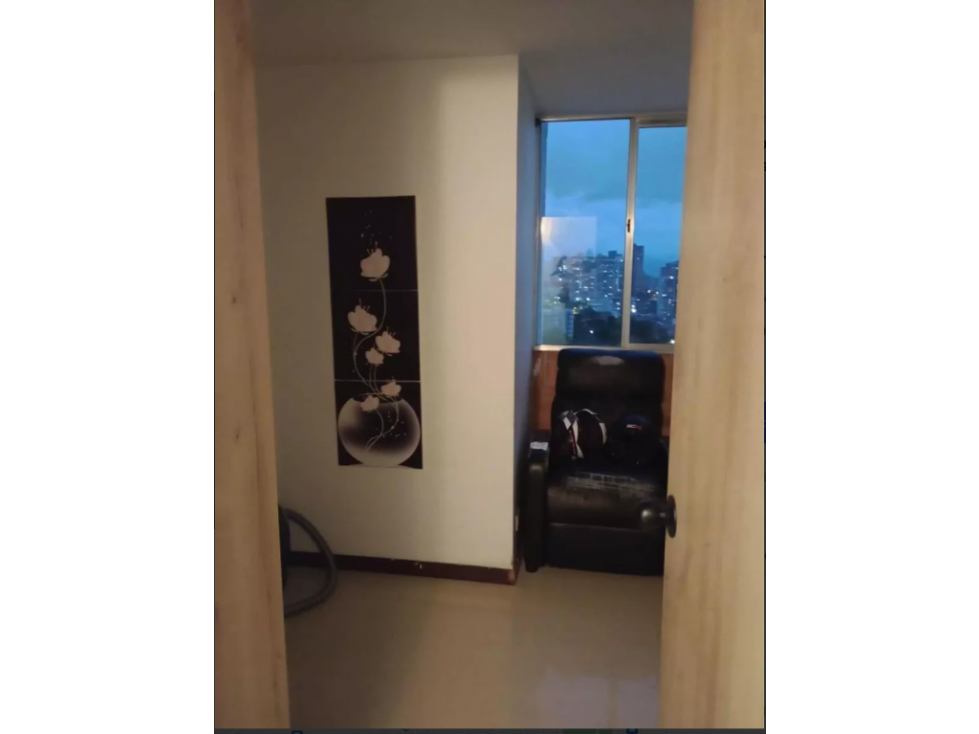 Apartamento para la venta en Loma de los Bernal Medellin