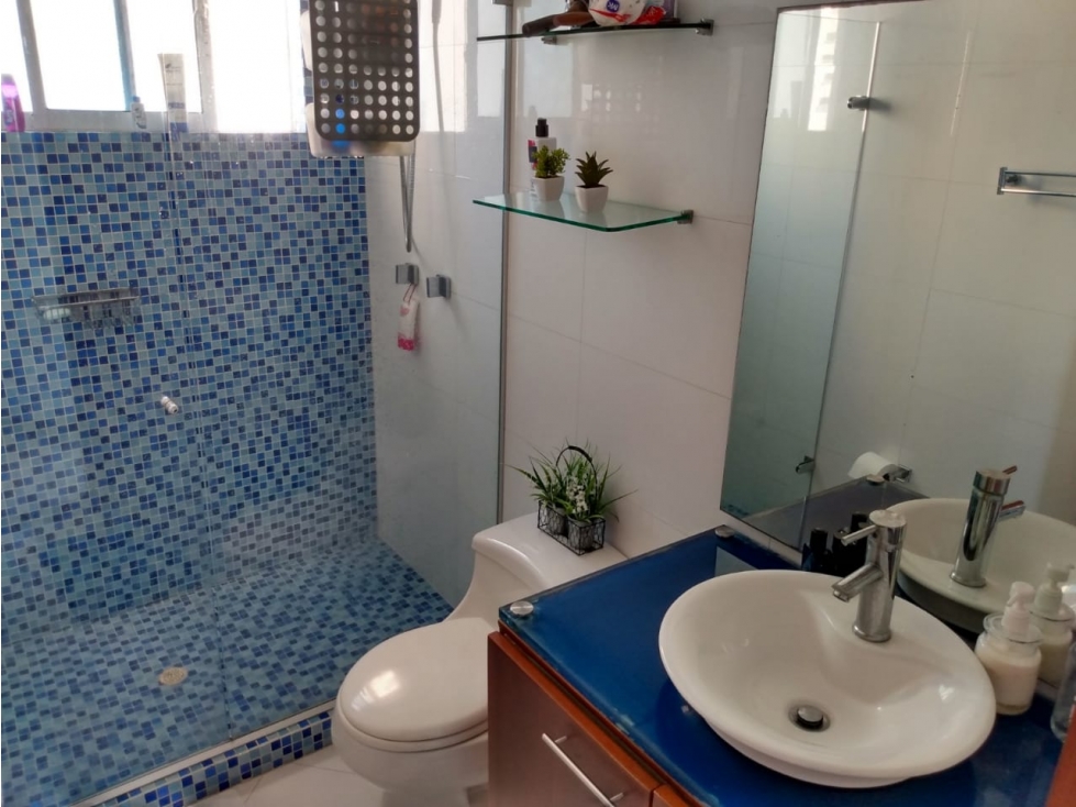 APARTAMENTO EN VENTA BOCAGRANDE  PISO 6 VISTA LATERAL AL MAR