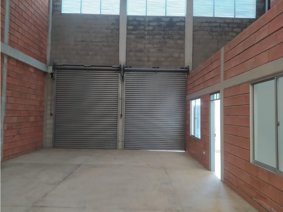 ARRIENDO BODEGA VIA A PLANETA RICA CORDOBA