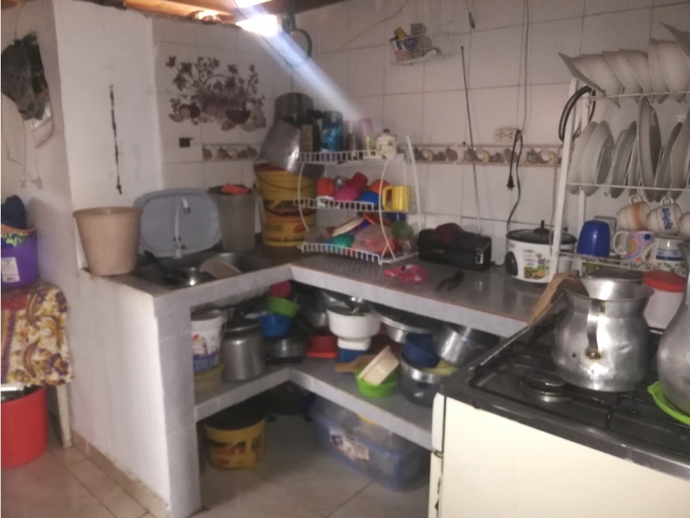 Se vende casa dúplex-sector Puerto Caldas-Barrio Puente Blanco