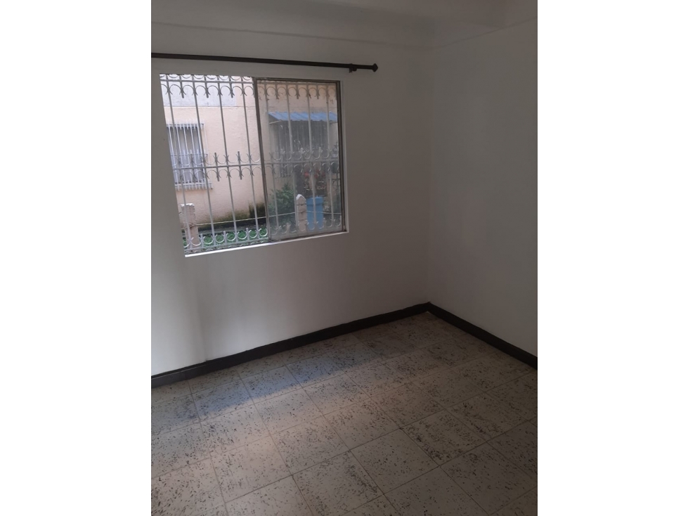 vendo apartamento  en chiminangos primer piso cod 01