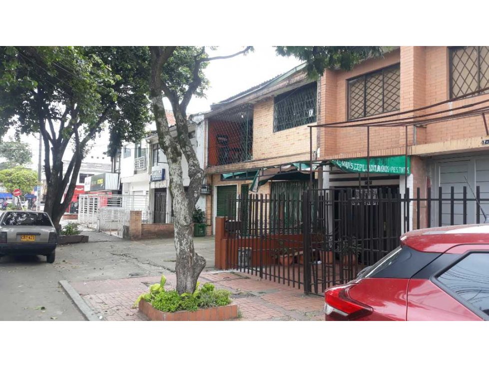 Vendo bodega  en el sur de cali barrio alameda con lote de 250 mtros