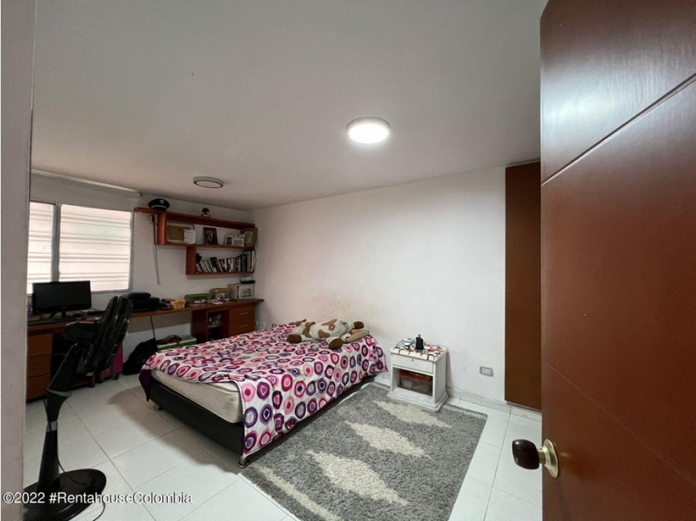 Apartamento en  Quinta Bosch RAH CO: 24-324