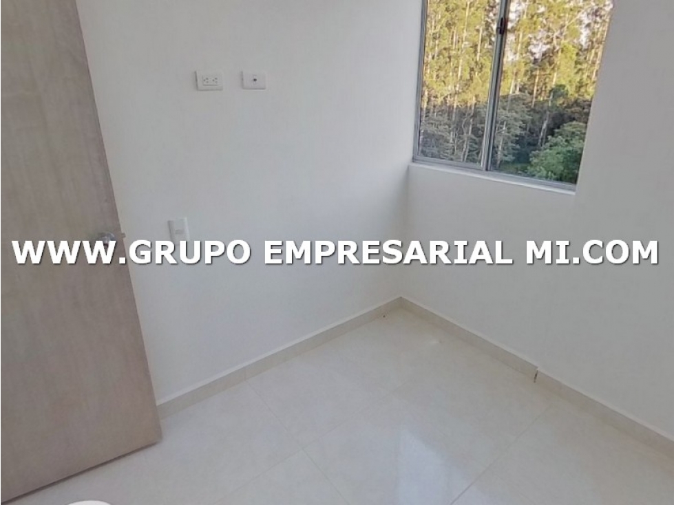 APARTAMENTO EN VENTA - SECTOR LA CIMARRONES, RIONEGRO COD: 27172