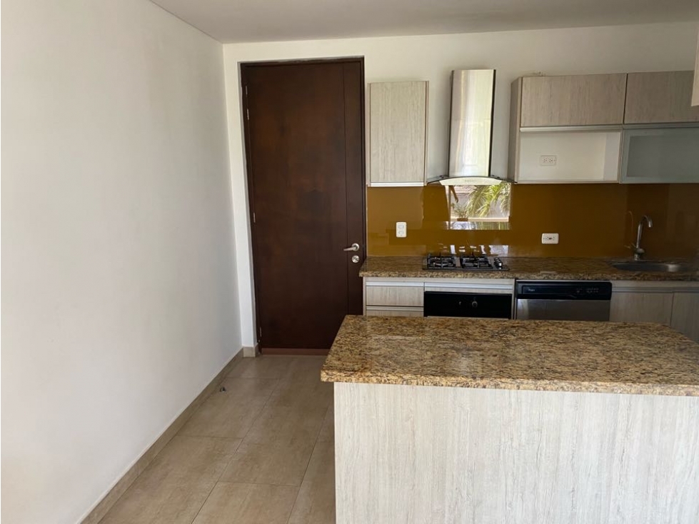 ARRIENDO APARTAMENTO BARRIO ALTO PRADO