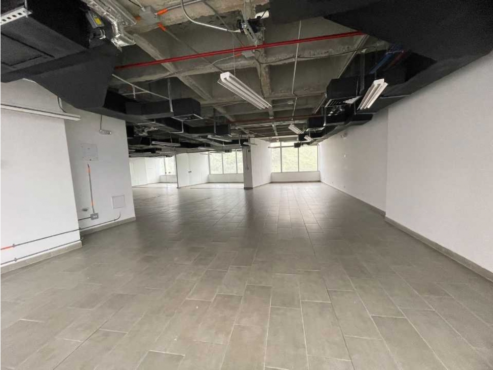 Arriendo de oficina en Medellín, sector Las Palmas