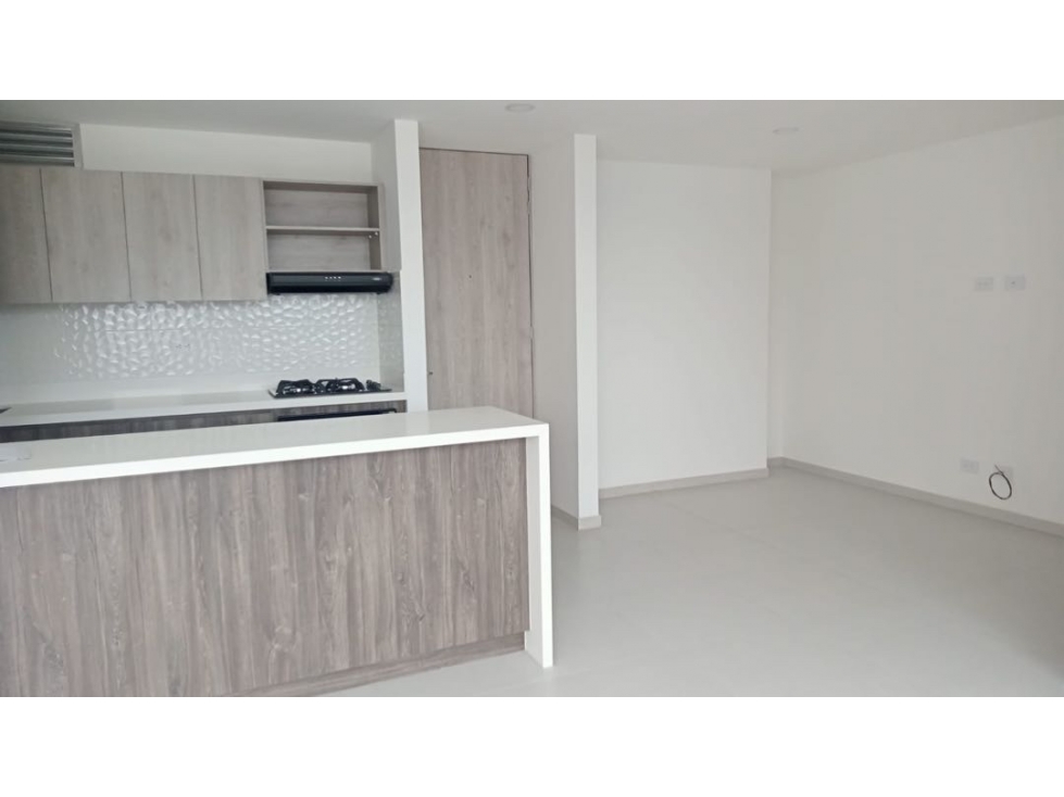 Arriendo excelente apartamento en San Diego