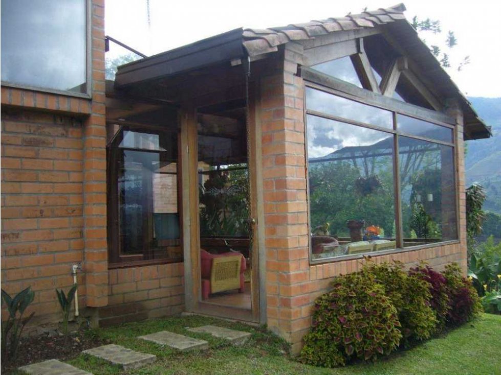 SE VENDE CASA CAMPESTRE EN CALDAS (LA TABLAZA)