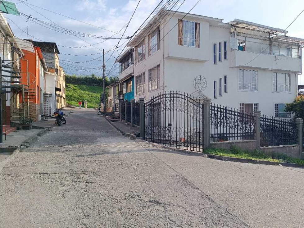 Casa Con Renta La Enea Manizales