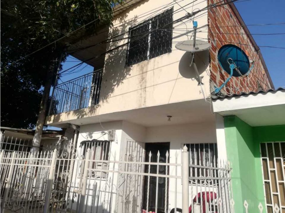 Vendo Casa para inversión dos apartamentos las moras - soledad