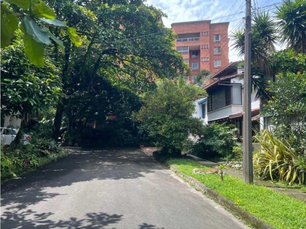 Casa en venta en Envigado cerca a la frontera