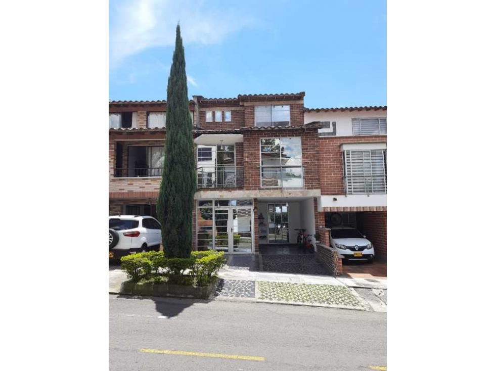 En venta Casa duplex  en la Estrella, Medellin.