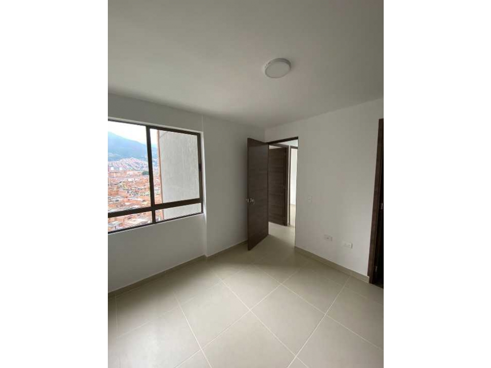 APARTAMENTO EN VENTA SECTOR FABRICATO BELLO, PISO 13