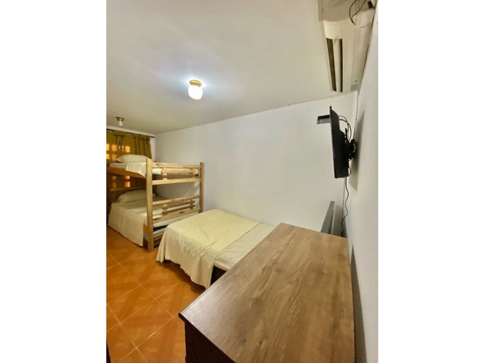 HERMOSO HOSTAL CAPACIDAD PARA 25 PERSONAS