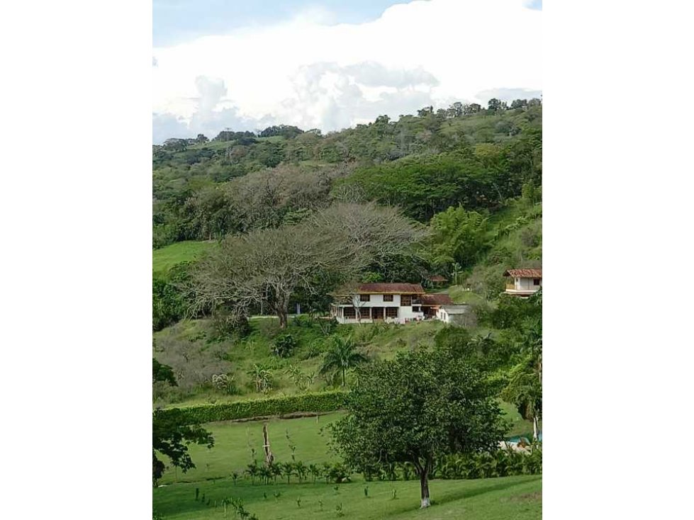 Oportunidad finca puente iglesias en unidad cerrada